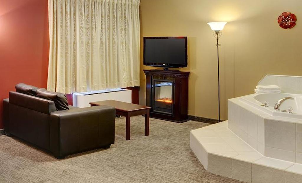 Travelodge Hotel By Wyndham Sudbury Exteriör bild