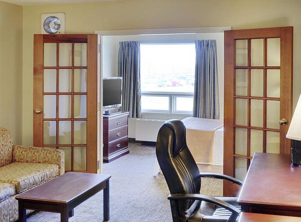 Travelodge Hotel By Wyndham Sudbury Exteriör bild