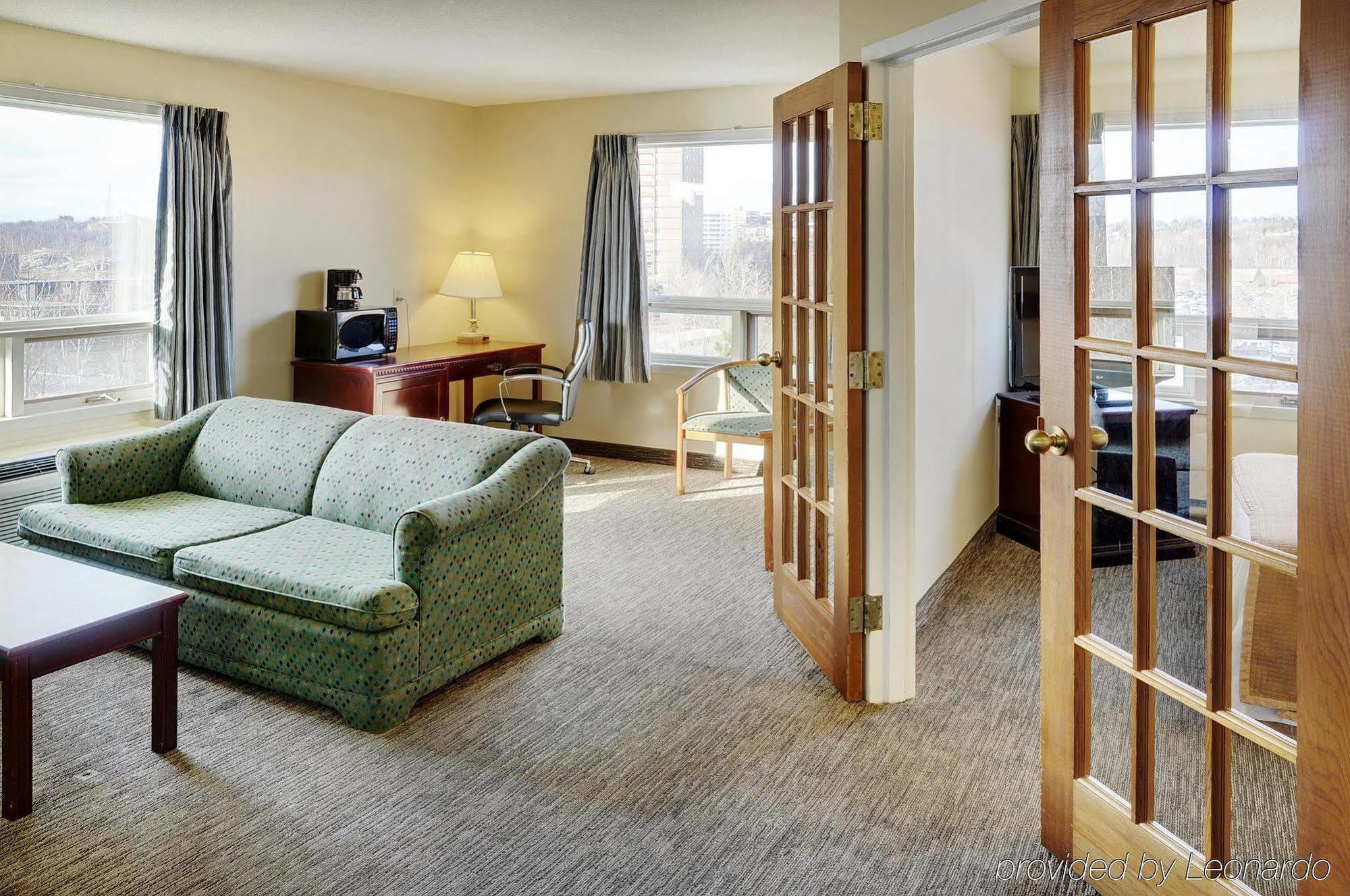 Travelodge Hotel By Wyndham Sudbury Exteriör bild
